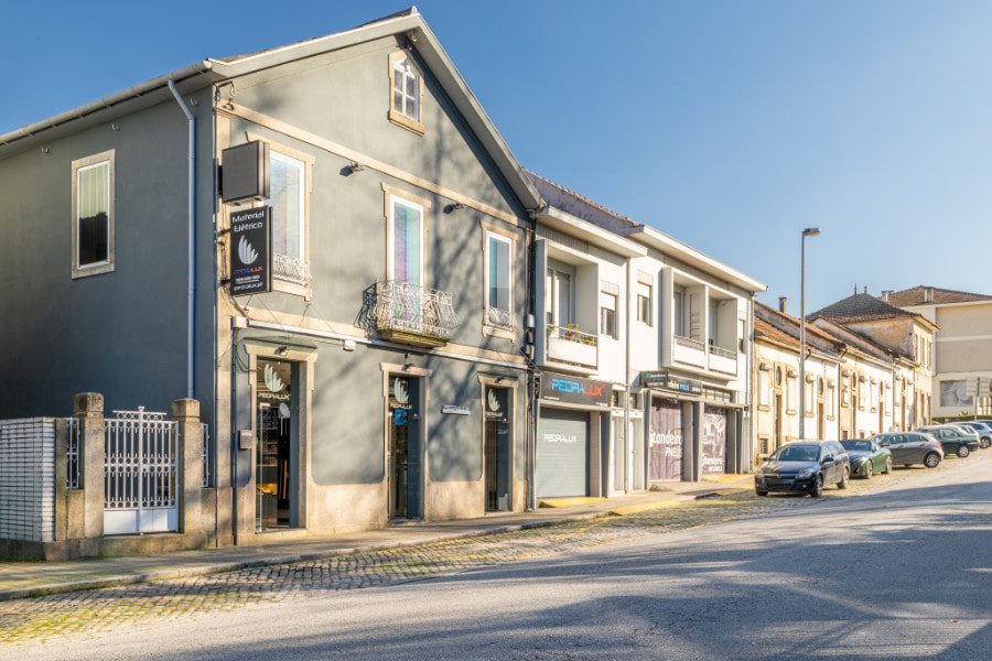 Loja de Material Elétrico Porto e Maia